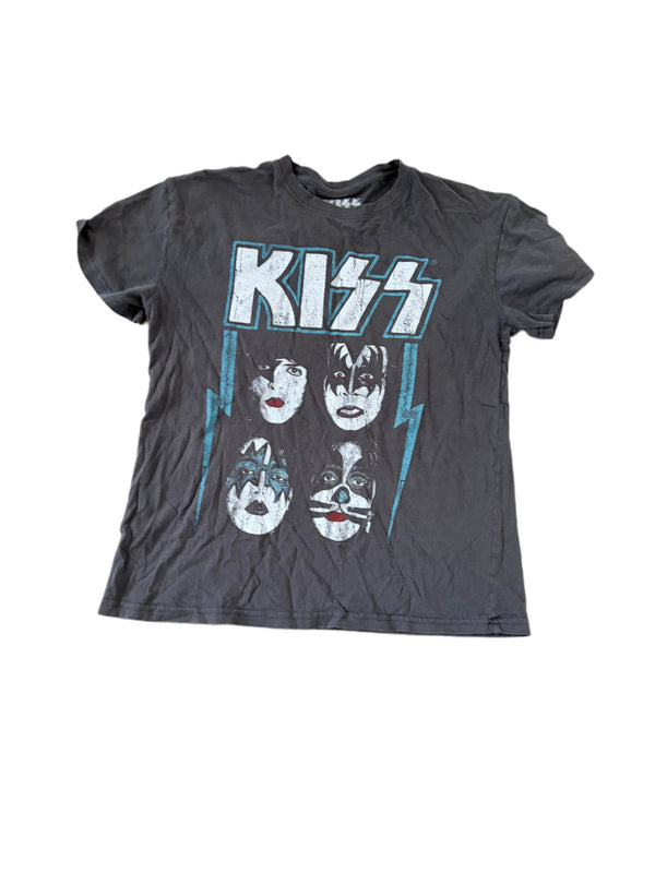 GRAY KISS GRAPHIC PROMINENT LOGO SHIRT